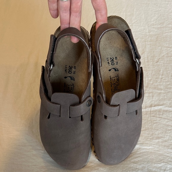 Women's Brown Slip-On Slippers - Picture 8 of 8